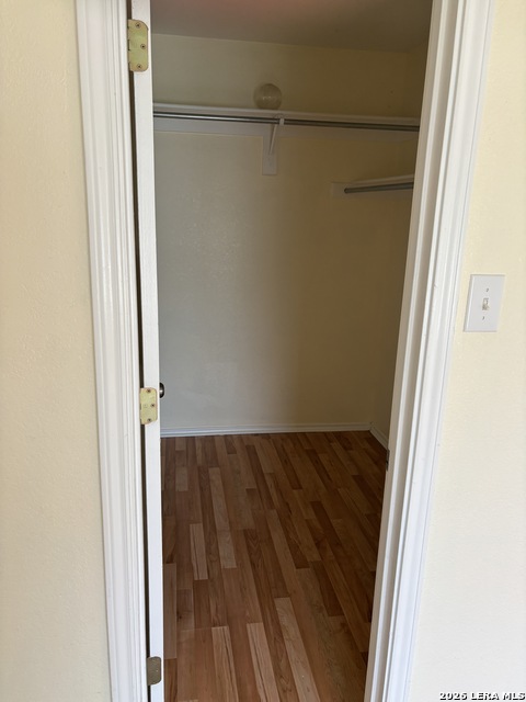 Image 14 of 15 For 10730 Shaenmeadow