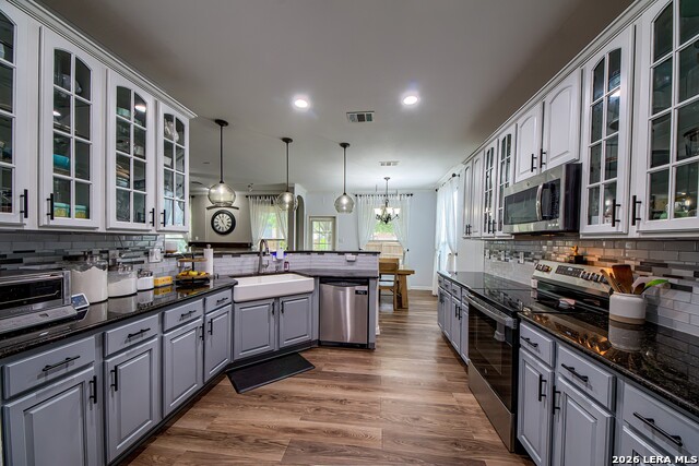 Image 8 of 38 For 582 American Flag