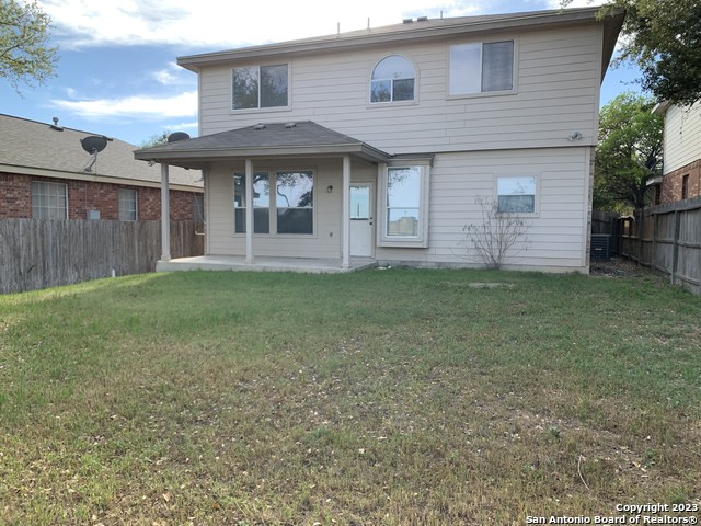 Image 25 of 30 For 13514 Riverbank Pass