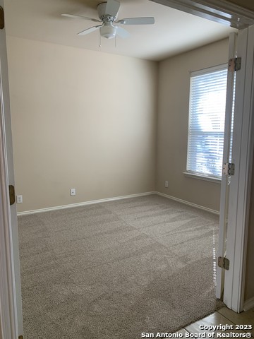 Image 5 of 30 For 13514 Riverbank Pass