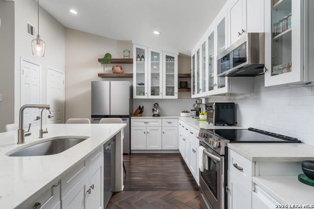 Details for 16930 Summer Creek Dr, San Antonio, TX 78248