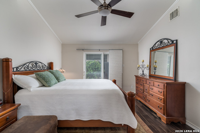 Image 18 of 44 For 16930 Summer Creek Dr