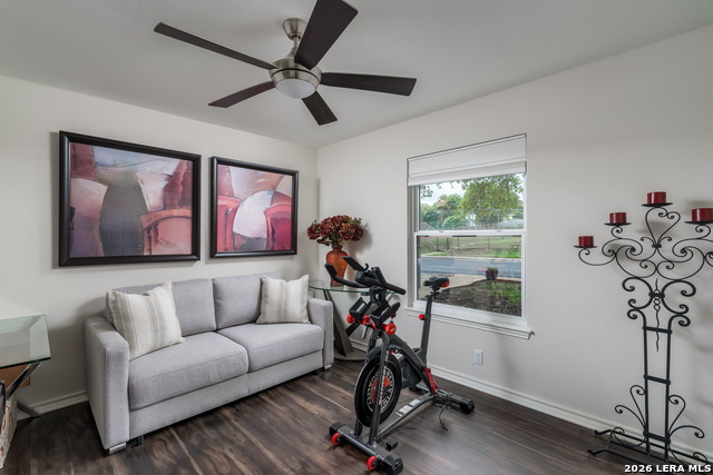 Image 30 of 44 For 16930 Summer Creek Dr