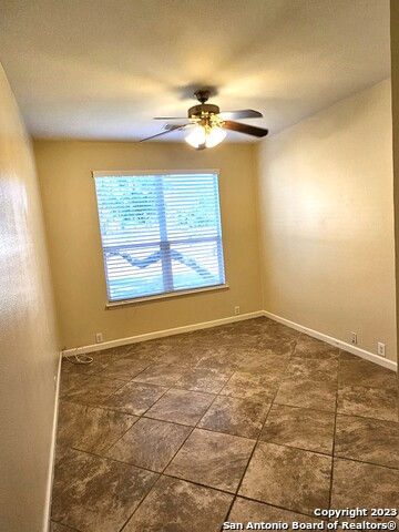 Image 12 of 37 For 1507 Lookout Pt