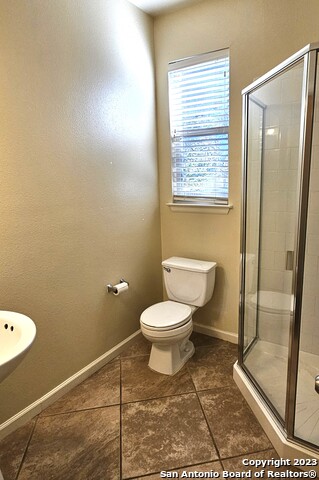 Image 13 of 37 For 1507 Lookout Pt