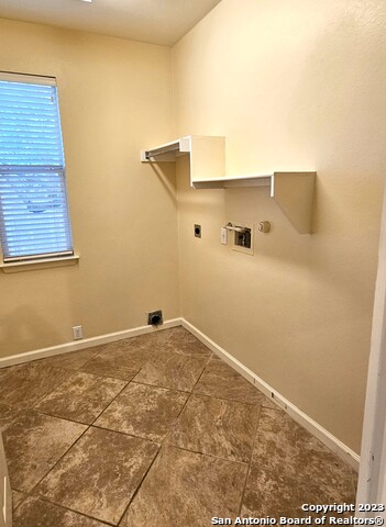 Image 14 of 37 For 1507 Lookout Pt