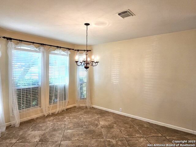 Image 19 of 37 For 1507 Lookout Pt