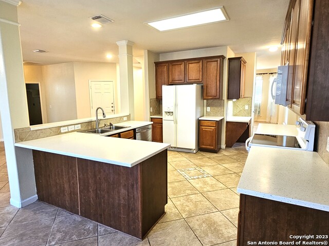 Image 3 of 37 For 1507 Lookout Pt