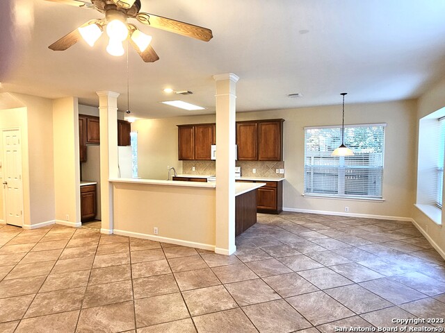 Image 8 of 37 For 1507 Lookout Pt