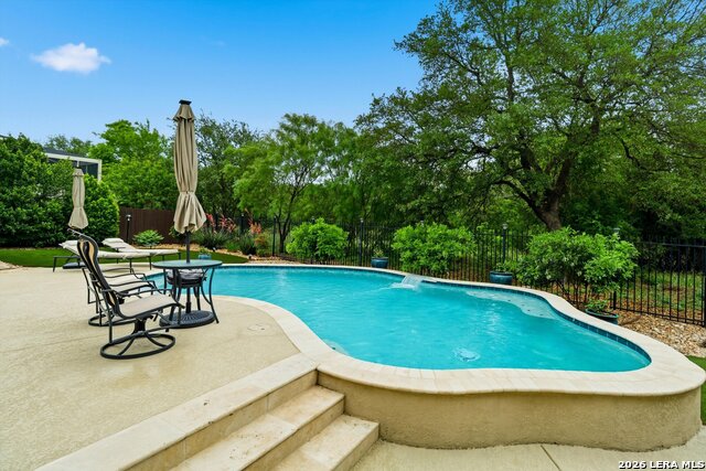 Image 3 of 44 For 2038 Buckner Pass