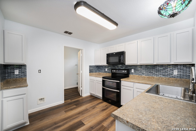 Image 22 of 66 For 16642 Emerald Blf