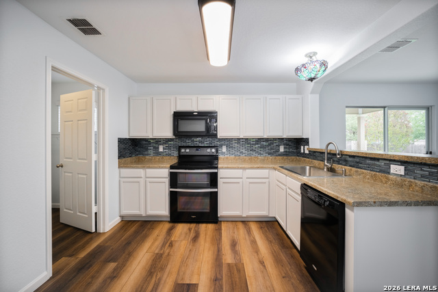 Image 23 of 66 For 16642 Emerald Blf