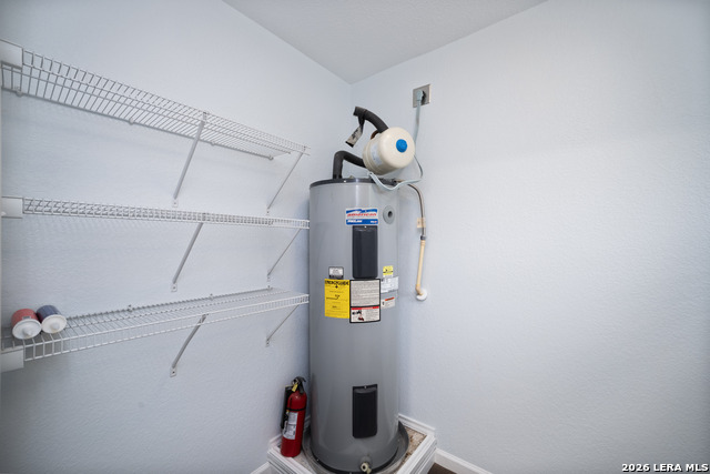 Image 27 of 66 For 16642 Emerald Blf