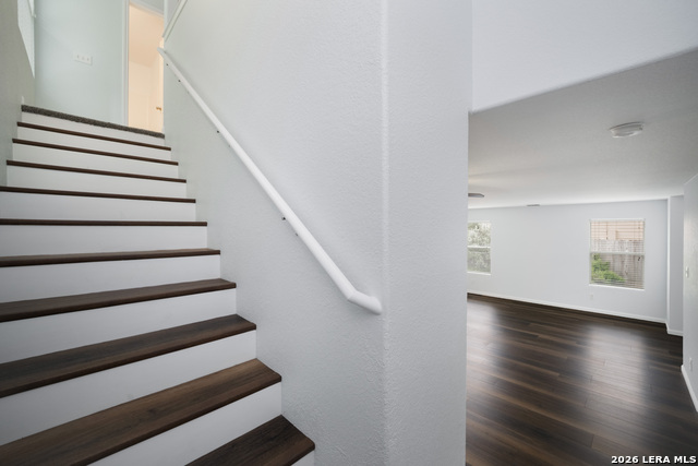 Image 31 of 66 For 16642 Emerald Blf