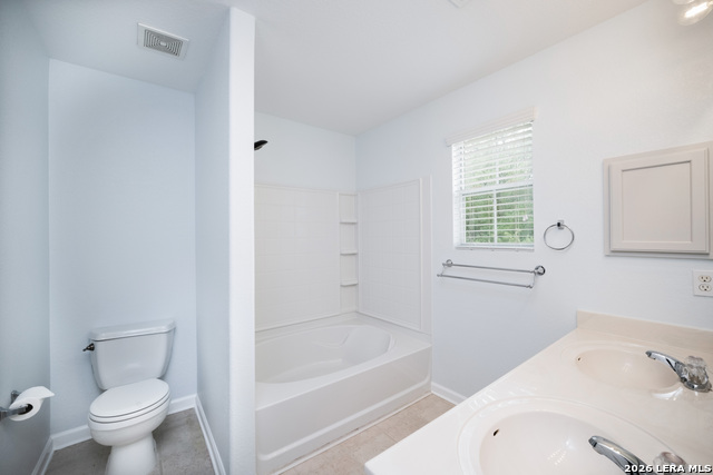 Image 44 of 66 For 16642 Emerald Blf