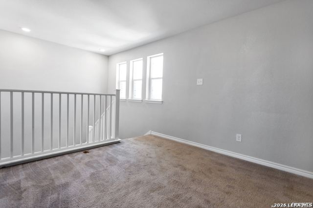 Image 21 of 27 For 1302 Hummingbird