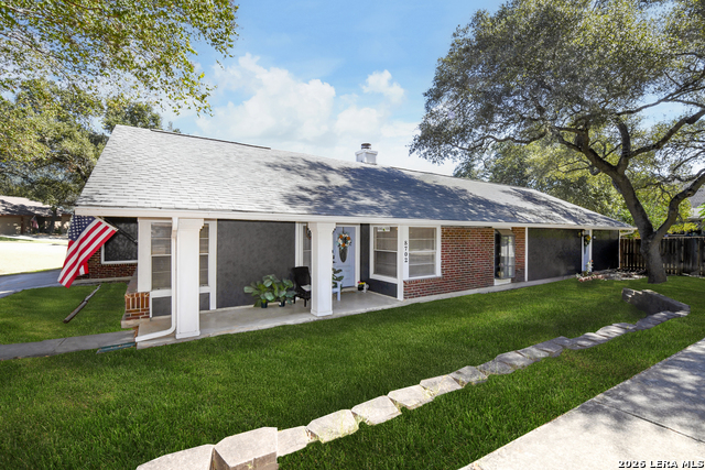 Image 2 of 39 For 8702 Collingwood