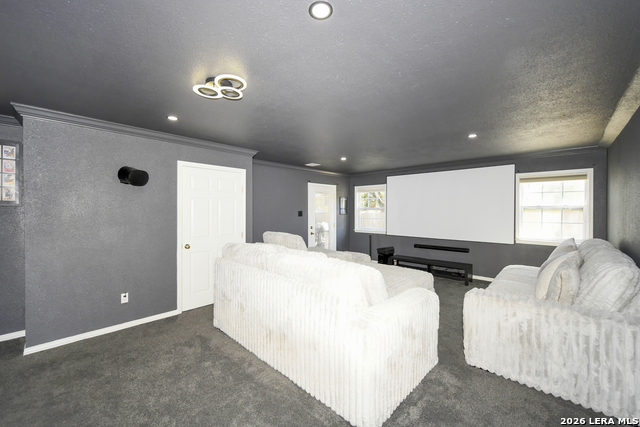 Image 26 of 39 For 8702 Collingwood