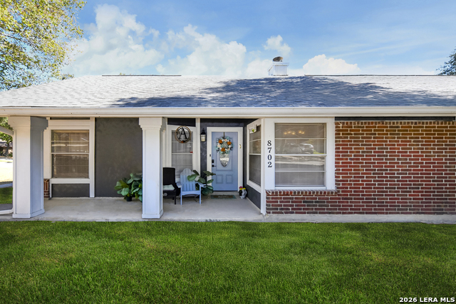 Image 3 of 39 For 8702 Collingwood