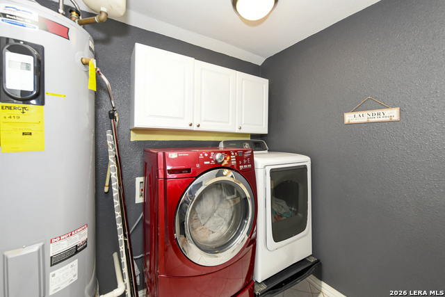 Image 31 of 39 For 8702 Collingwood