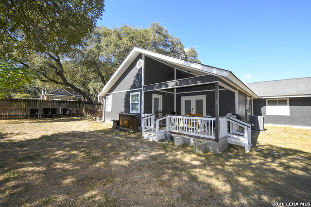 Image 35 of 39 For 8702 Collingwood