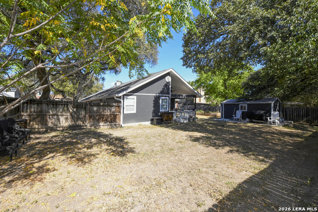 Image 38 of 39 For 8702 Collingwood