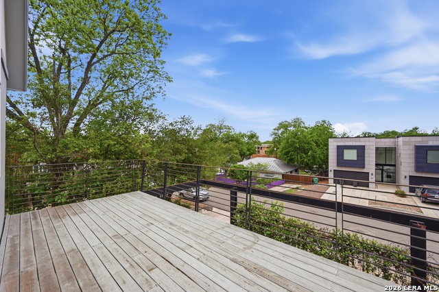 Image 32 of 43 For 128 Marcia Pl