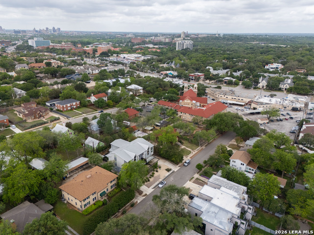 Image 37 of 43 For 128 Marcia Pl