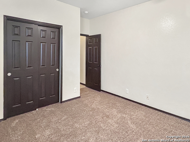 Image 12 of 27 For 13820 Blakeville