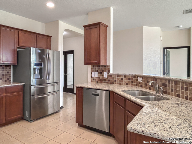 Image 18 of 27 For 13820 Blakeville