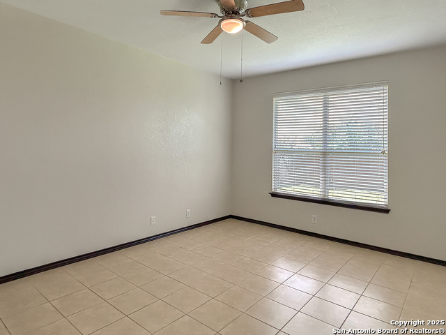 Image 20 of 27 For 13820 Blakeville