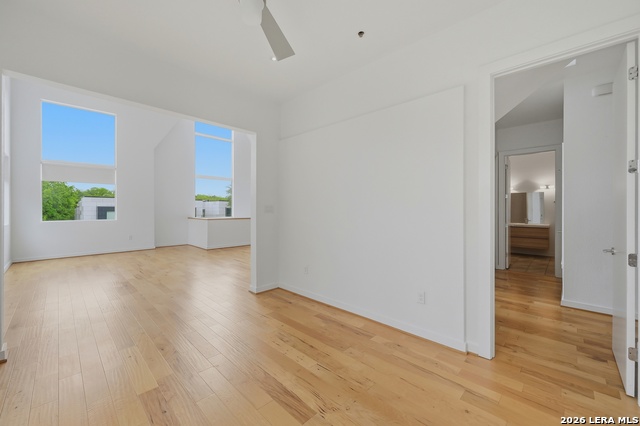 Image 16 of 31 For 128 Marcia Pl  202