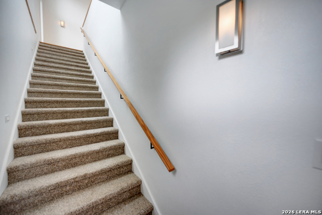 Image 3 of 31 For 128 Marcia Pl  202