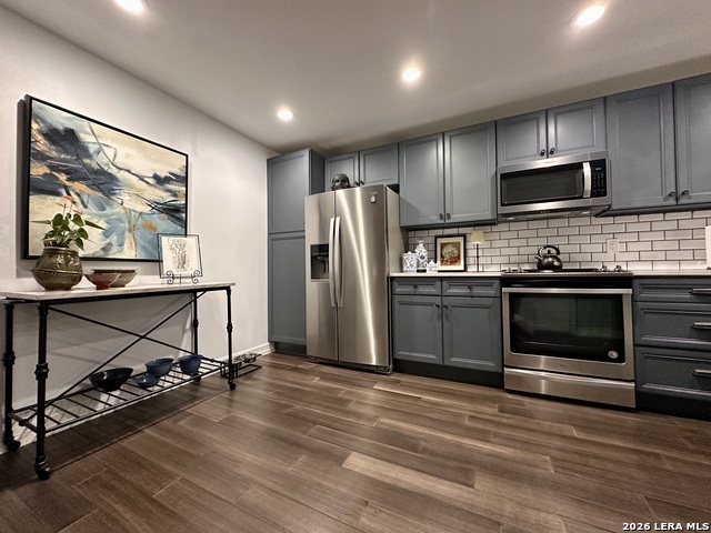 Image 2 of 14 For 7709 Broadway  227