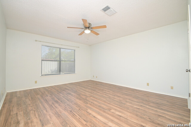 Image 8 of 9 For 6927 Raintree Path