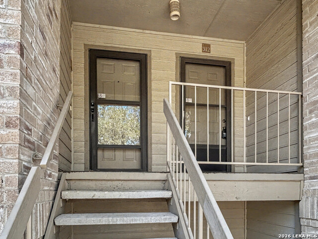 Image 3 of 23 For 12446 Starcrest Dr  312