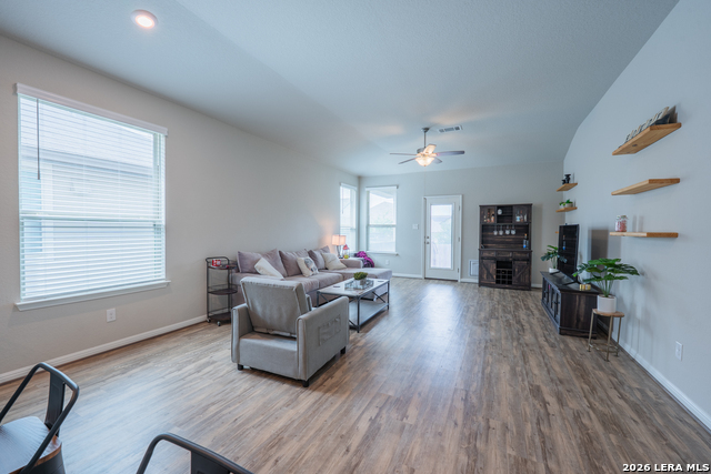 Image 10 of 28 For 4915 Ranahan