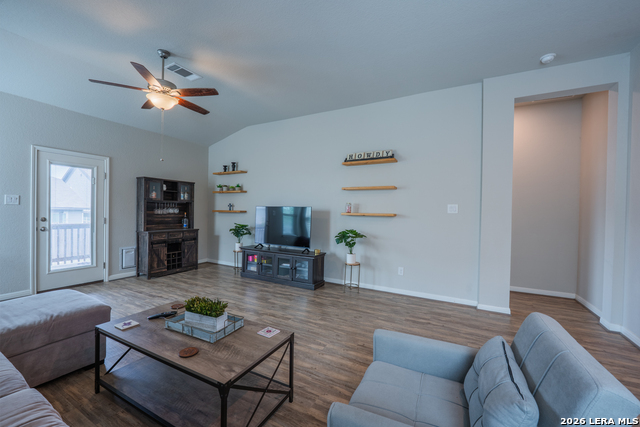 Image 11 of 28 For 4915 Ranahan