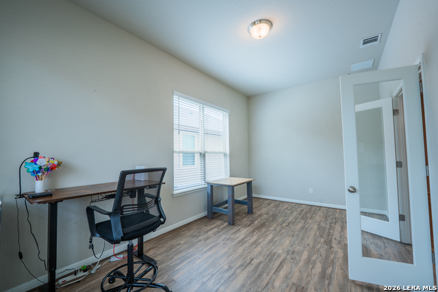 Image 5 of 28 For 4915 Ranahan