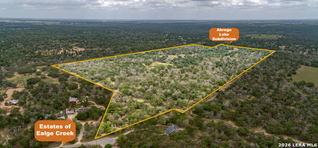 Details for 132 Roemer Ln W, Floresville, TX 78114