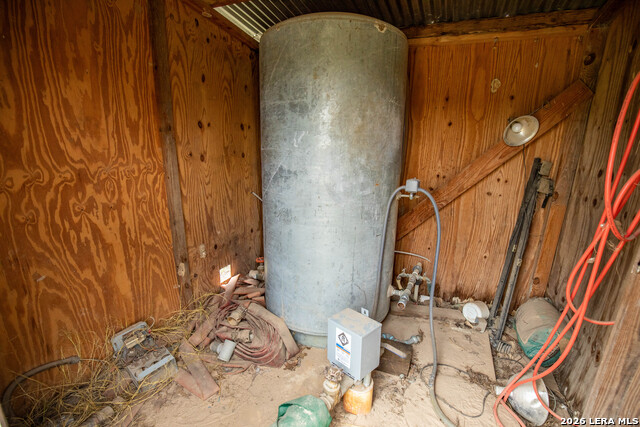 Image 17 of 48 For 132 Roemer Ln W