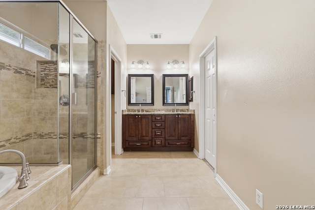 Listing photo id 15 for 4719 Emden Hollow