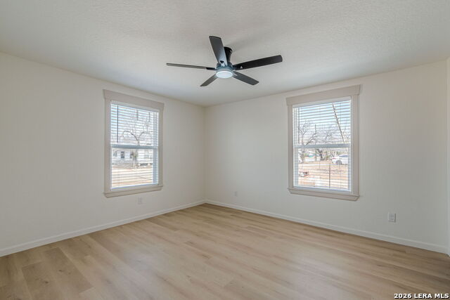 Image 17 of 23 For 508 Hickory  