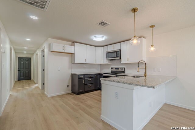 Image 9 of 23 For 508 Hickory  