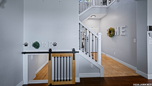 Image 10 of 33 For 3514 Volunteer Way