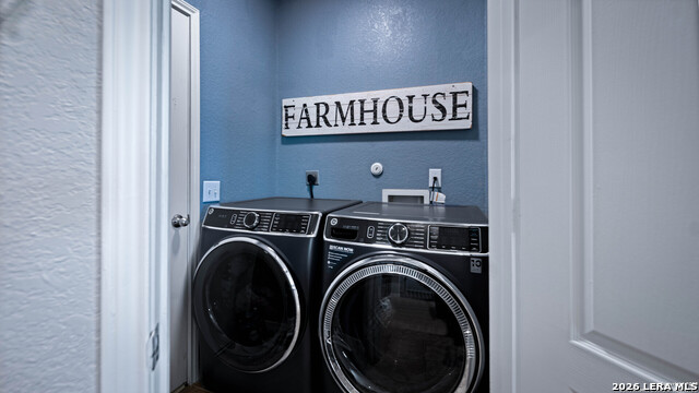 Image 11 of 33 For 3514 Volunteer Way