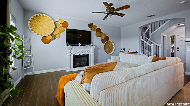 Image 13 of 33 For 3514 Volunteer Way