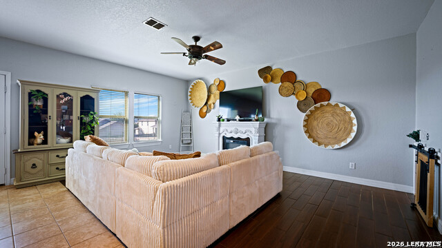 Image 15 of 33 For 3514 Volunteer Way