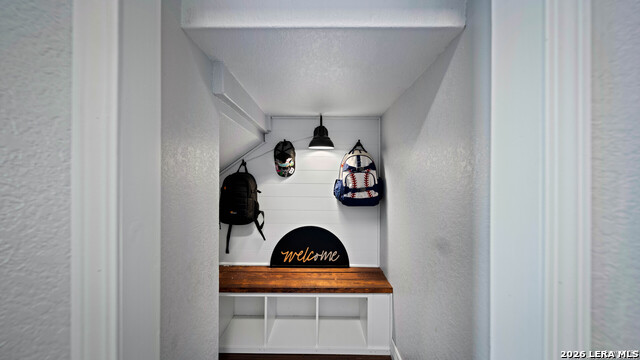 Image 16 of 33 For 3514 Volunteer Way