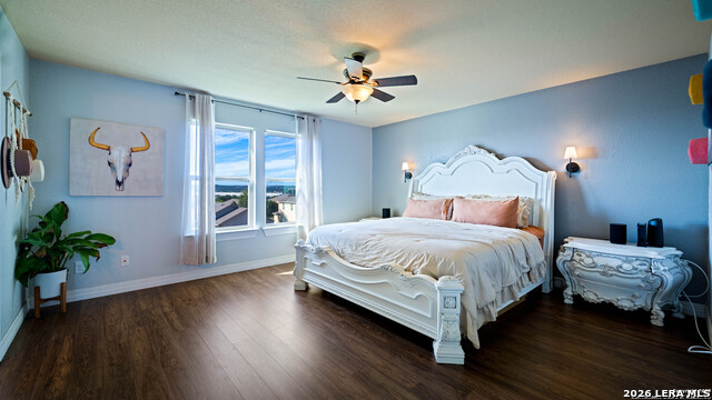 Image 23 of 33 For 3514 Volunteer Way